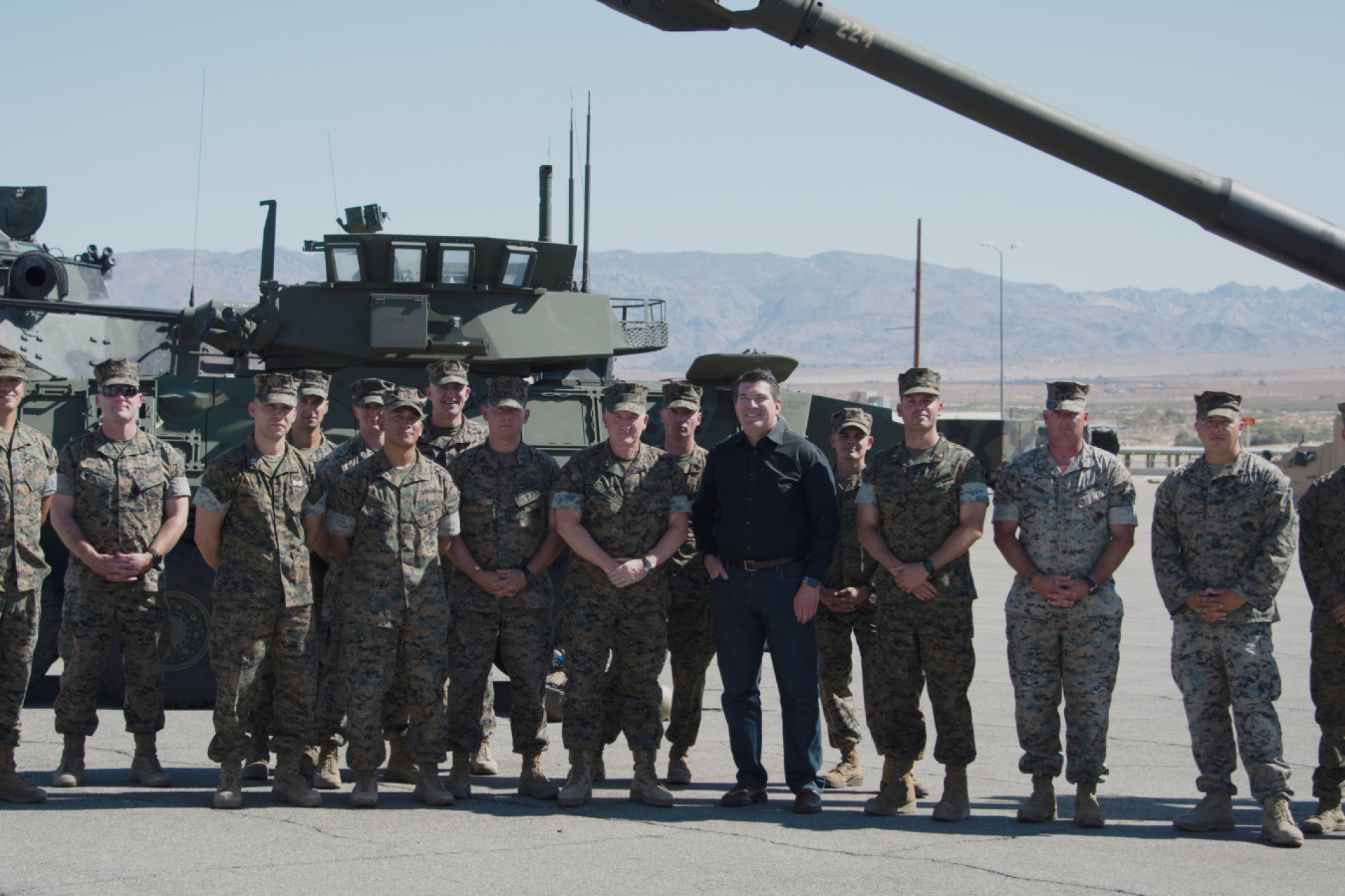 Rep. Obernolte at MAGTFTC/MCAGCC Twentynine Palms